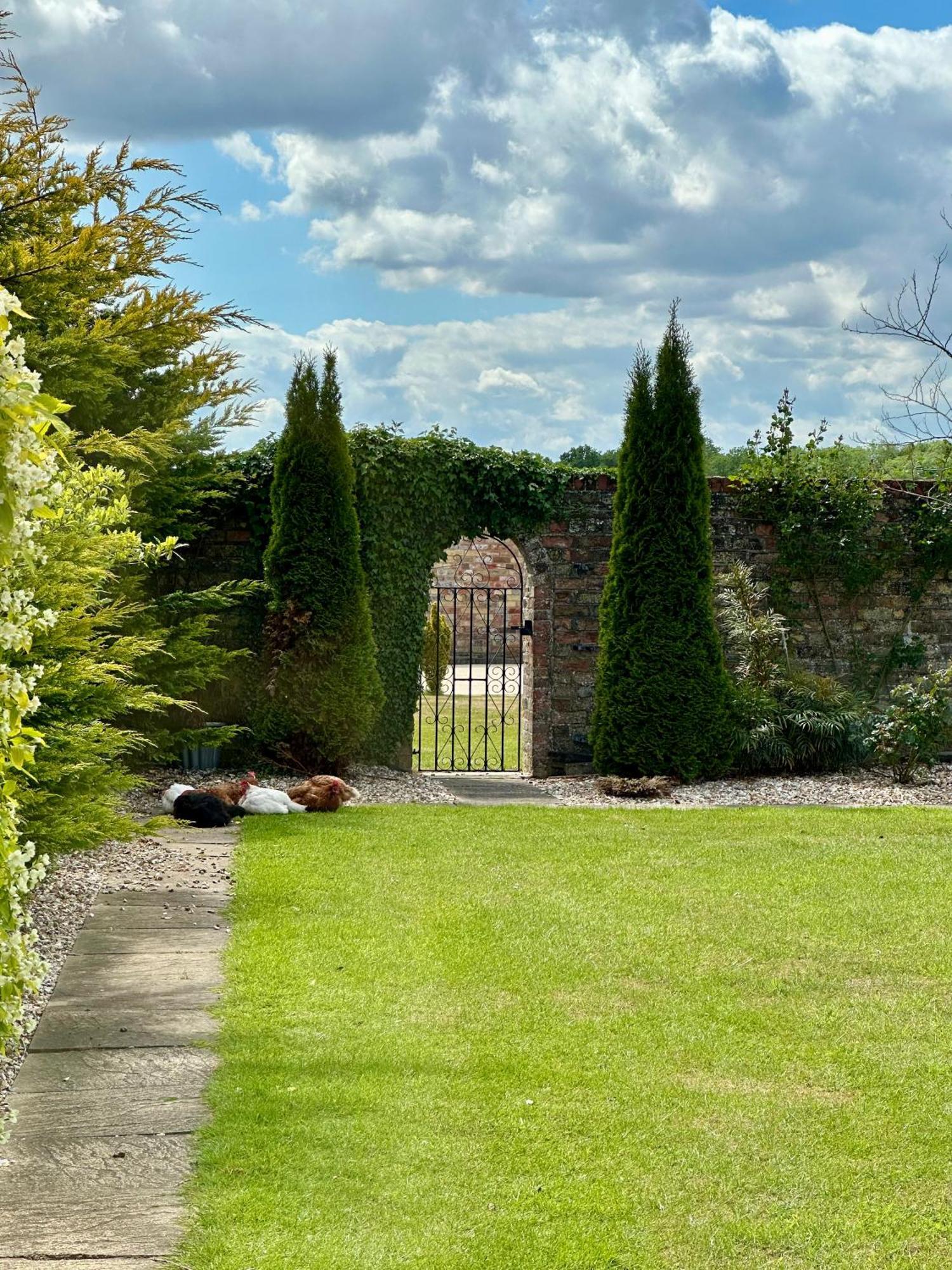 Charming Hen Cottage Countryside Retreat Lincoln Newball Екстериор снимка